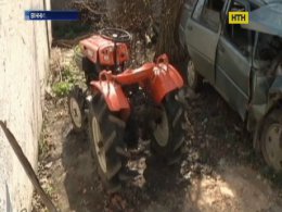 На Вінничині травмувався хлопчик, якому батько дозволив керувати трактором
