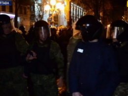 В Полтаве мирная акция протеста завершилась дракой и поножовщиной