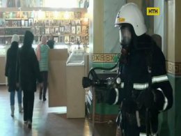 Противопожарные учения проводят в украинских церквях