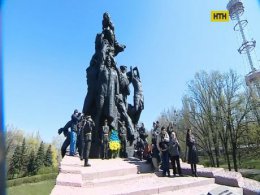 Мир и Украина отметили День освобождения узников концлагерей