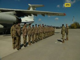 Украинские летчики вернулись из Гренландии