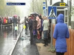 В селе в Винницкой области жители построили дорогу за свой счет