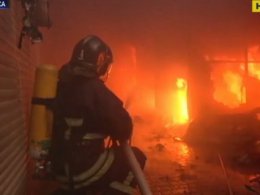 В Одесі вогонь мало не знищив базар