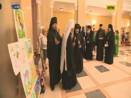УПЦ устроила праздник для детей-сирот