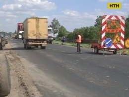 Вместо ремонта дорог Укравтодор рассматривает возможность снижения максимальной скорости автомобилей в городе