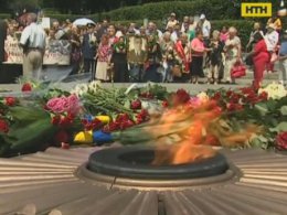 В столичном Парке Славы почтили память жертв войны
