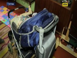 У Полтаві нетвереза мати покинула напризволяще двоїх дітей