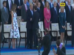 Президент США вшанував пам'ять загиблих у Ницці