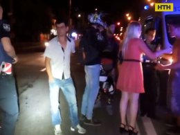 Подробиці пригод п'яного водія "Ягуара" у столиці