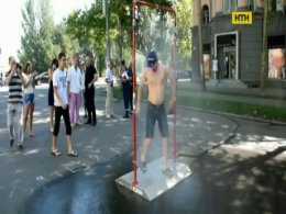 У Миколаєві надзвичайники встановили охолоджуючу рамку