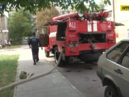 У Львові 11-річний школяр сам викликав пожежників із палаючої квартири