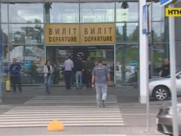 Українські туристи не можуть ані полетіти до Іспанії, ані повернутися звідти через ймовірне банкрутство туроператора