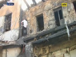 Нічна пожежа в Херсоні відняла життя жінки та її троїх дітей