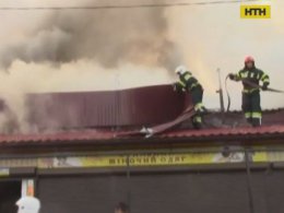 В Полтаве горели торговые павильоны и магазины на центральном рынке