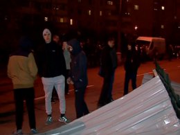 Семеро полицейских и один ребенок попали в больницу после побоища возле АЗС в Киеве