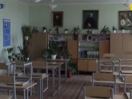 Школярі з Дніпропетровщини пішли на вимушені канікули