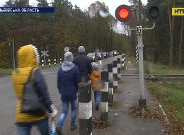 Зламаний світлофор може спричинити страшну трагедію на Львівщині