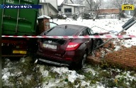 Вантажівка влетіла у житловий будинок на Львівщині