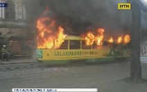 Двоє людей постраждали під час масштабної пожежі в одеському трамваї