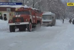 Мешканці Черкащини залишилися без світла і тепла через негоду