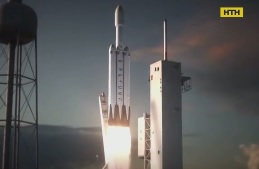 Ракета Falcon Heavy направляется к Марсу