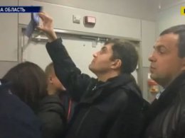 Сторонники Саакашвили хотели помешать его отправке за границу