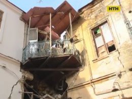 В Одессе ночью обрушился трехэтажный флигель вместе с жителями