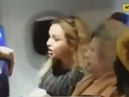 Агрессивная россиянка устроила скандал на борту самолета