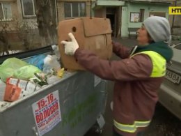 Комунальникам не вистачає рук, щоб побороти снігопади