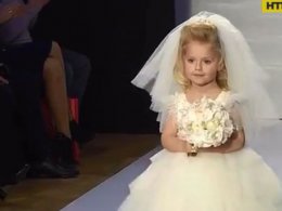 4-летняя дочь Пугачевой покорила московский подиум