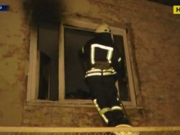 Женщина во время пожара выпрыгнула из окна, а ее мать погибла