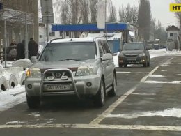 В українських водіїв-початківців забиратимуть права назавжди