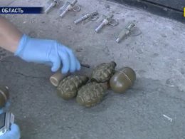 У пенсионерки нашли 10 килограммов марихуаны и боеприпасы