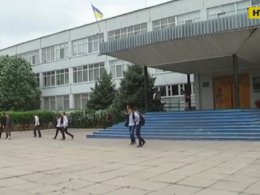 Еще одно массовое недомогание учащихся произошло в Днепропетровской области
