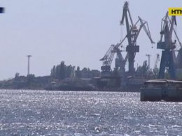 В Африке при загадочных обстоятельствах умерли двое украинских моряков