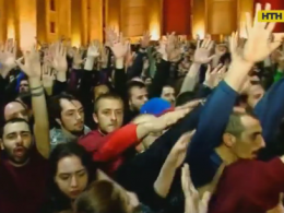 Акції протесту у Тбілісі: люди вимагають відставки прем'єр-міністра і глави МВС