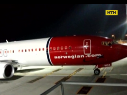 Во Львовском аэропорту экстренно приземлился норвежский пассажирский лайнер