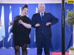 Танець курочки виконав прем'єр-міністр Ізраїля Біньямін Нетаньяху
