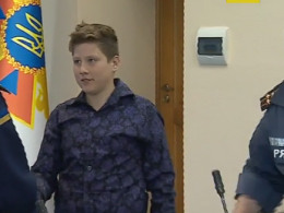 У Києві нагородили 15-річного хлопця, який врятував людей від вогню