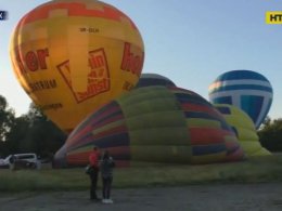 Карнавал воздушных шаров проходит в Луцке