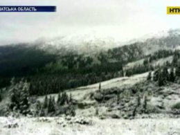 На Закарпатті гори засипало першим літнім снігом