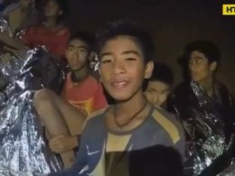 У Таїланді врятували дітей, які перебували в печері