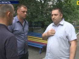 На Полтавщині люди власноруч затримали кур'єра телефонних шахраїв