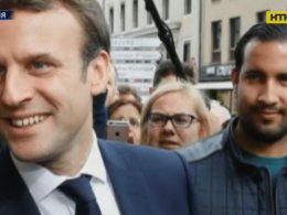 У Франції не вщухає скандал через керівника охорони президента Емануеля Макрона