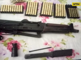 Правоохранители задержали банду, которая продавала оружие в Украине