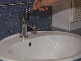 У Київводоканалі розповіли, чи безпечна вода з крану