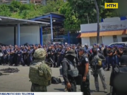В Акапулько заарештували всіх поліцейських
