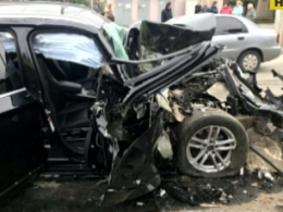 Водій BMW протаранив маршрутку у Харкові, 6 людей постраждали