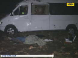 Смертельна аварія у Дніпрі: загинув водій, 4 пасажирів у лікарні