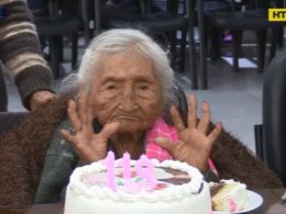 В Боливии женщина танцами встретила свой 118-й день рождения